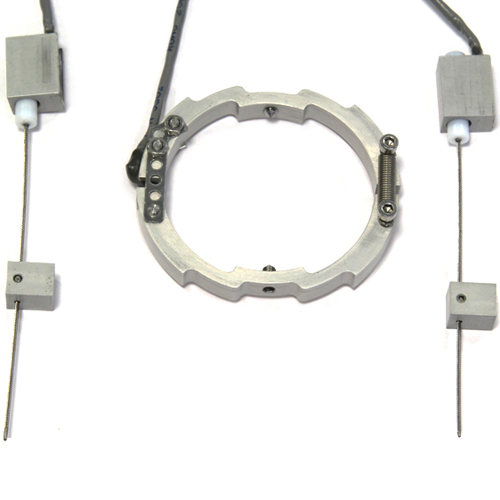 Mini On-sample transducers for local strain measurement in triaxial testing
