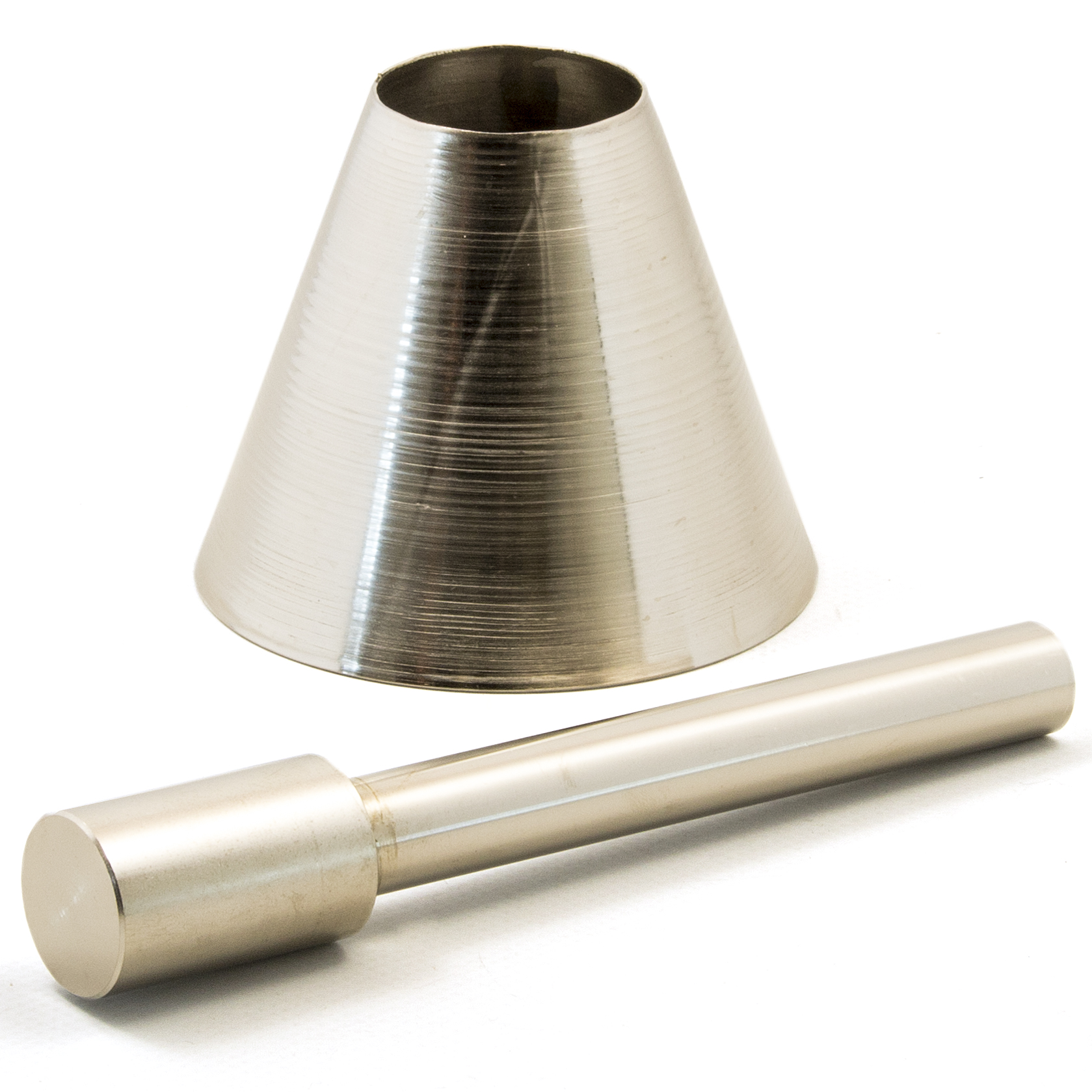 Sand absorption cone and tamper